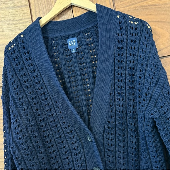 Like New GAP Women's Crochet Navy Sweater - Sz L Tall - Picture 2 of 4